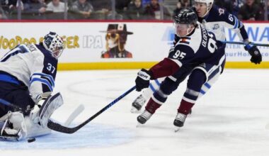 Avalanche top floundering Jets for 12th straight home win