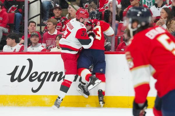 Sam Reinhart directs Panthers attack in comeback win vs. Hurricanes