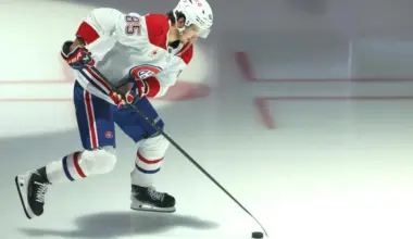 Alex Texier left the game against the Bruins with an injury; Canadiens issue a statement