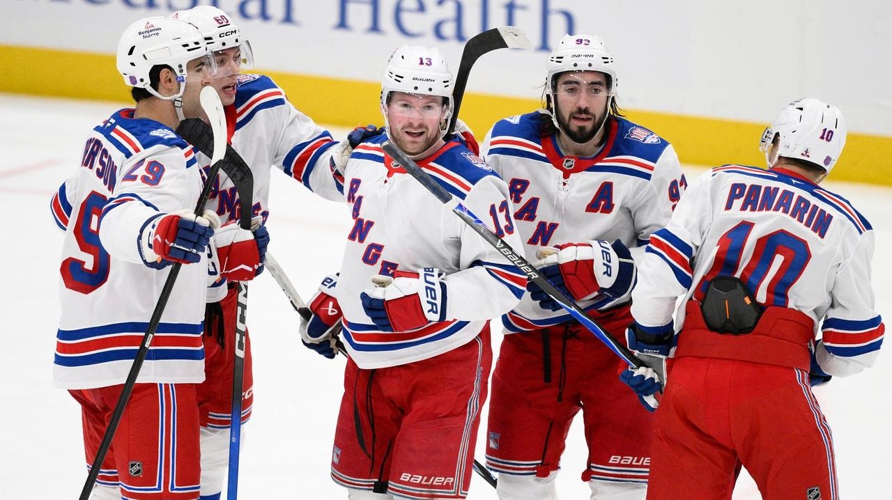 Rangers erupt for five goals in third period to beat Capitals