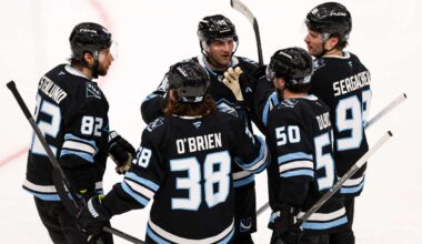 Colorado's Wedgewood records shutout as Avalanche edge Mammoth 1-0