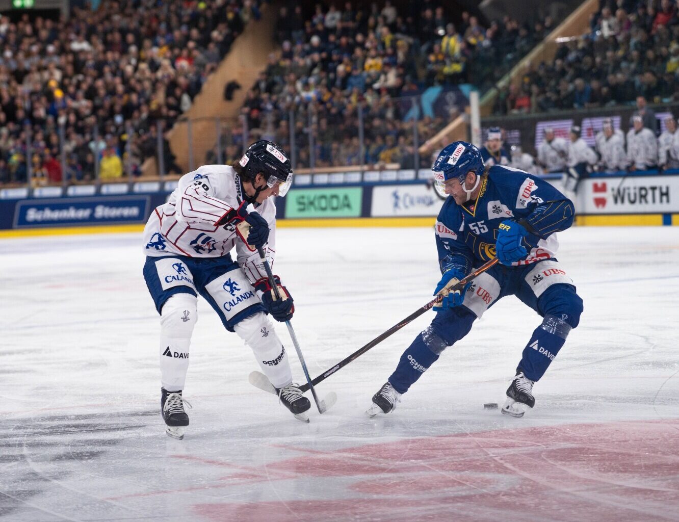 U.S. Collegiate Selects beat host HC Davos to claim first Spengler Cup win - Grand Forks Herald