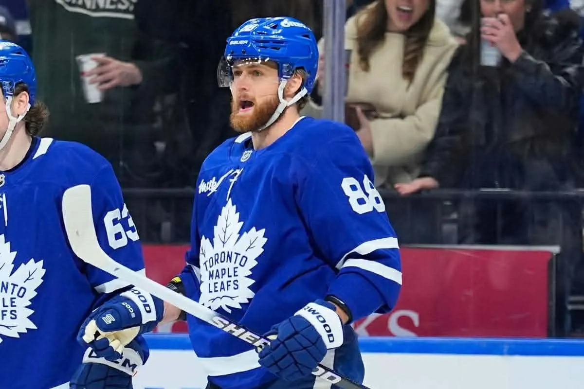 Maple Leafs make late lineup change following William Nylander's injury
