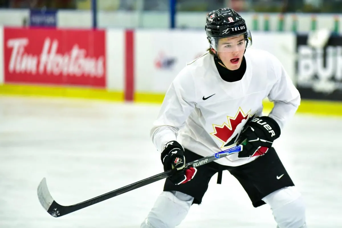Vancouver Canucks top prospect Braeden Cootes reportedly to be traded while attending the World Juni
