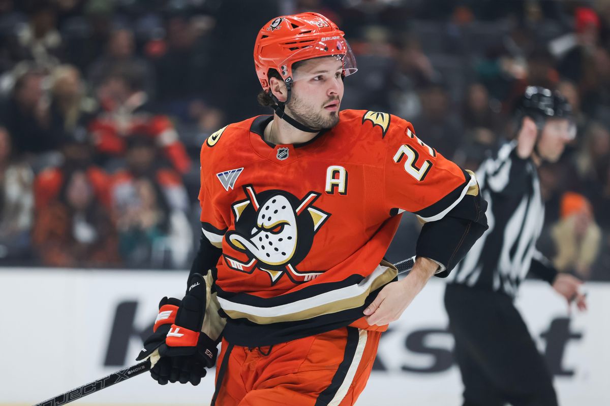 Anaheim Ducks center Mason McTavish (23) looks off during the NHL game against the Dallas Stars, Friday December 19th, 2025 at Honda Center in Anaheim, Calif.