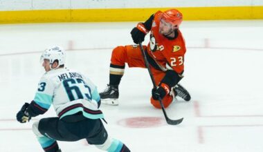 Ducks can't break through late, drop homestand finale to Kraken, 3-1