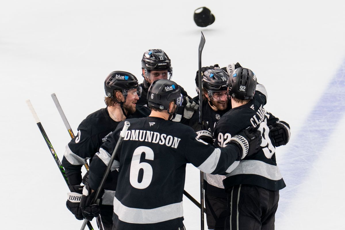 Los Angeles Kings celebrate the hat trick by Alex Laferriere (14) during an NHL game against the Anaheim Ducks, Saturday December 27th, 2025 in Los Angeles, California. 