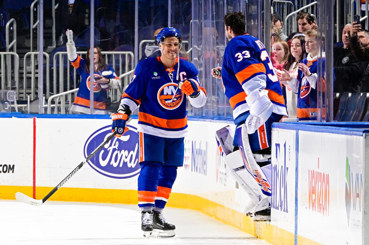 Islanders' growth glaringly evident with statement win over Rangers