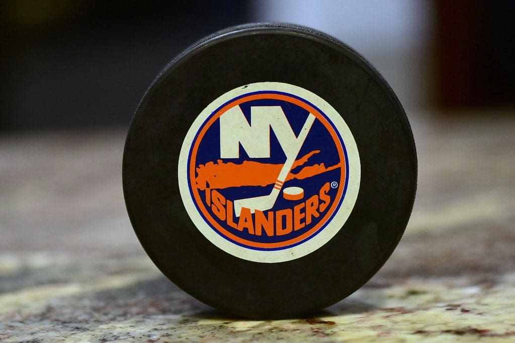 Islanders Extend Point Streak to Seven Games & More