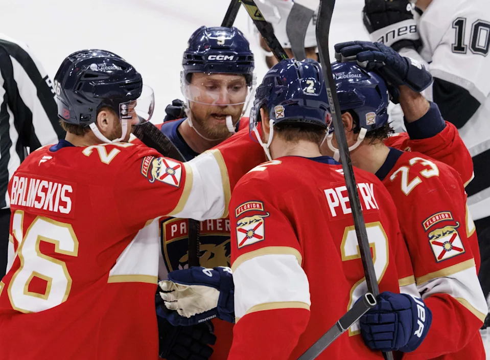 Florida Panthers center Sam Bennett (9) celebrates his goal with teammates during the second period of a game against the Los Angeles Kings on Wednesday, Dec. 17, 2025, at Amerant Bank Arena in Sunrise, Fla.