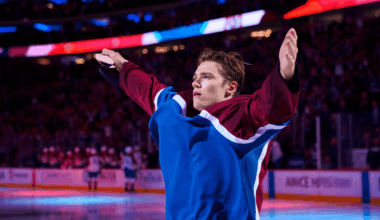 Avalanche demolishes Islanders 4-1, MacKinnon leads dominant road win