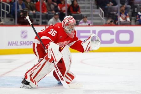 Nov 20, 2025; Detroit, Michigan, USA; Detroit Red Wings goaltender John Gibson (36) tends goal in the first period against the New York Islanders at Little Caesars Arena. Mandatory Credit: Rick Osentoski-Imagn Images Nov 20, 2025; Detroit, Michigan, USA; Detroit Red Wings goaltender John Gibson (36) tends goal in the first period against the New York Islanders at Little Caesars Arena. Mandatory Credit: Rick Osentoski-Imagn Images