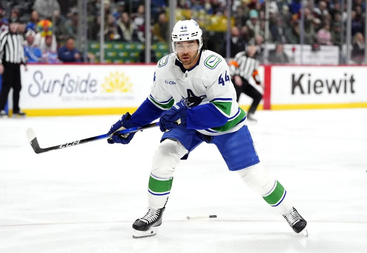 Strong evidence suggests Vancouver Canucks are preparing trade to send Kiefer Sherwood to his hometo