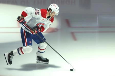 Dec 21, 2025; Pittsburgh, Pennsylvania, USA; Montréal Canadiens left wing Alexandre Texier (85) takes the ice to warm up against the Pittsburgh Penguins at PPG Paints Arena. Mandatory Credit: Charles LeClaire-Imagn Images