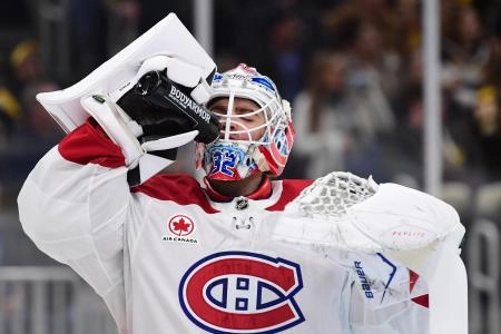 Dec 23, 2025; Boston, Massachusetts, USA; Montreal Canadians goaltender Jacob Fowler (32) takes a drink of water during the third period against the Boston Bruins at TD Garden. Mandatory Credit: Bob DeChiara-Imagn Image