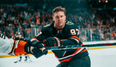 Blackhawks face Ducks in crucial Pacific Division matchup at Honda Center