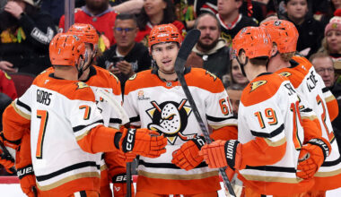 Mammoth vs. Ducks Prediction & Picks - Dec. 3