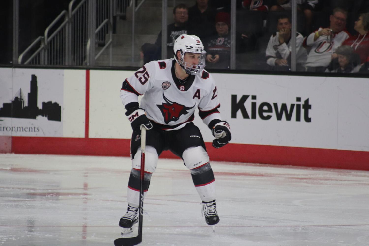 Omaha hockey drops eighth game of its last ten, losing to North Dakota | Hockey