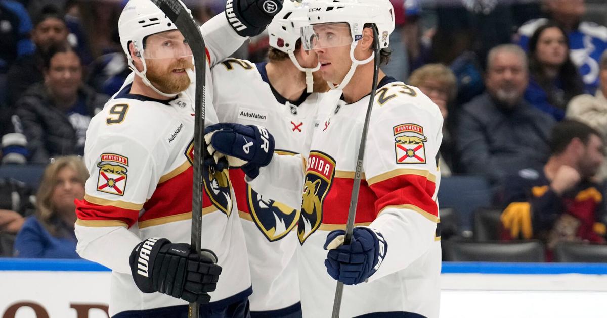 Reinhart's 2 goals lead Panthers to 5-2 win over Lightning |
