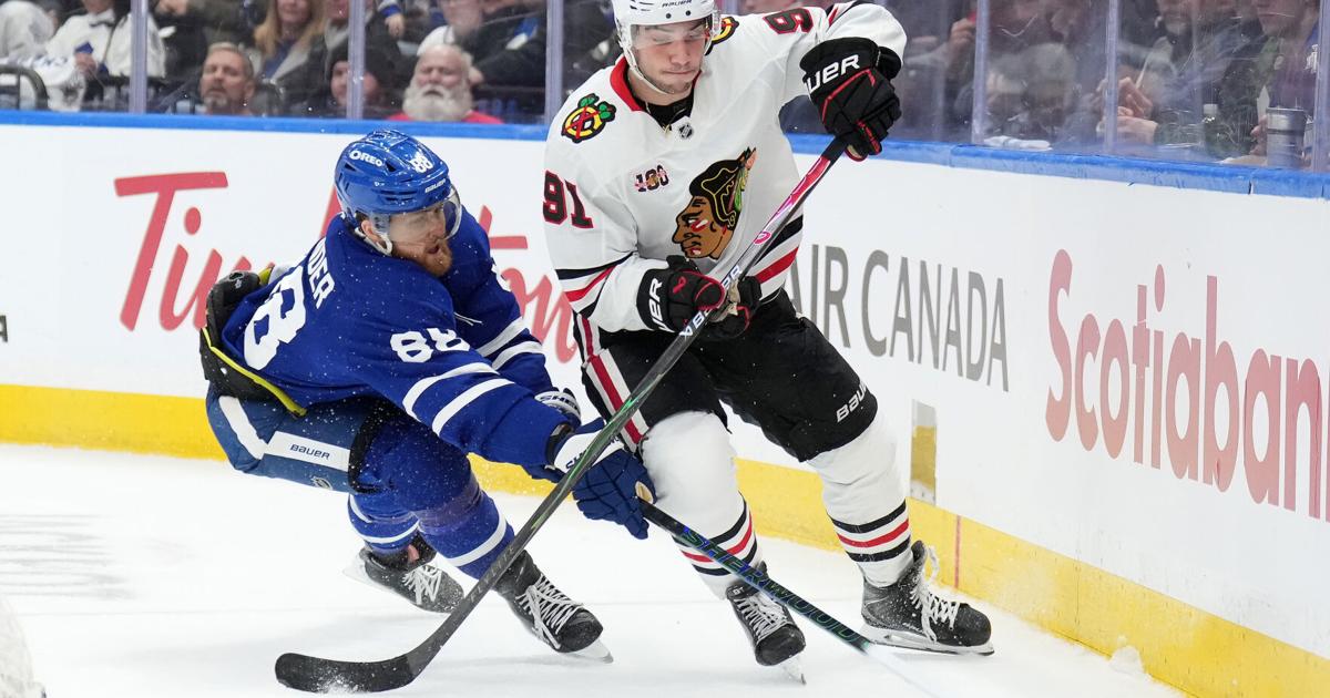 Blackhawks lose Frank Nazar to facial injury in 5th straight defeat | National