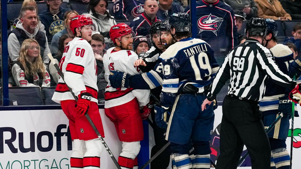 How to watch Columbus Blue Jackets at Carolina Hurricanes