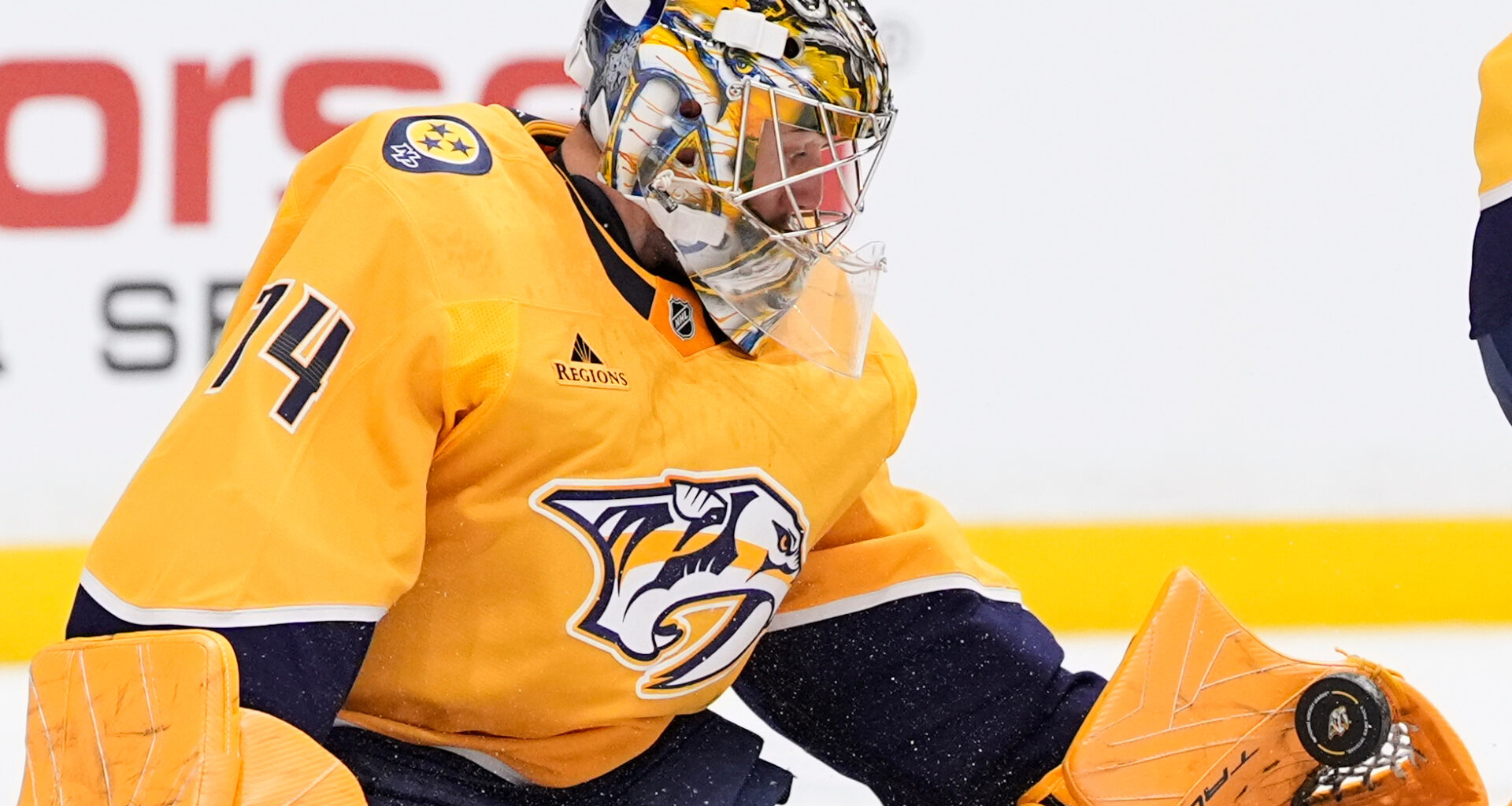 Stamkos scores 4 goals as Predators beat Blues 7-2 for 4th win in 5 games