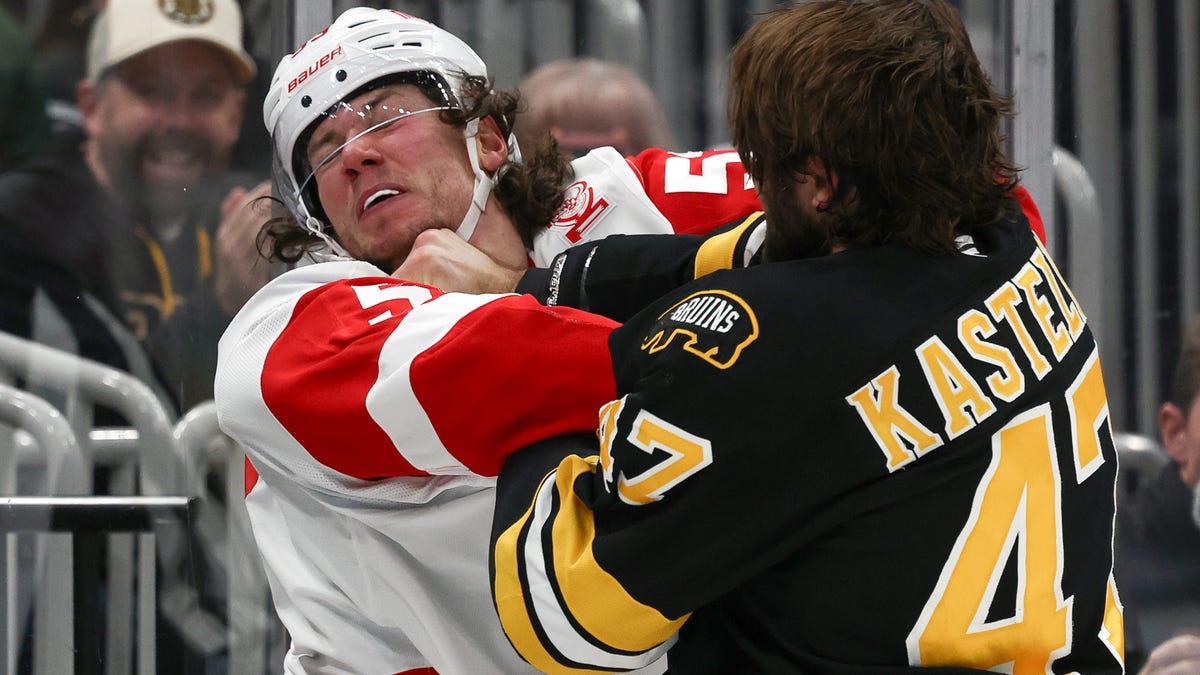 Detroit Red Wings swing big, fall to Boston Bruins, 3-2 (SO)