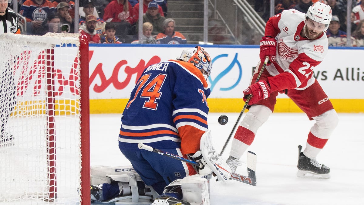 McDavid, Oilers end Red Wings' three-game winning streak