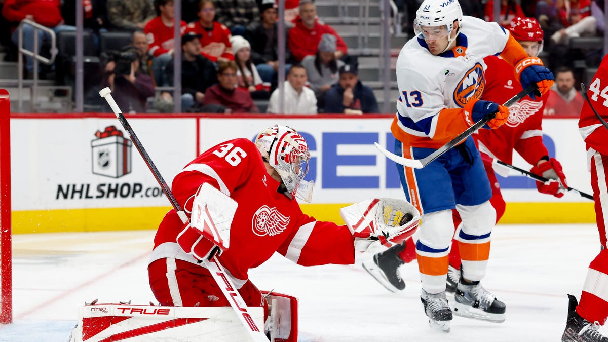 Detroit Red Wings score 3 in 3P to beat Islanders, 3-2