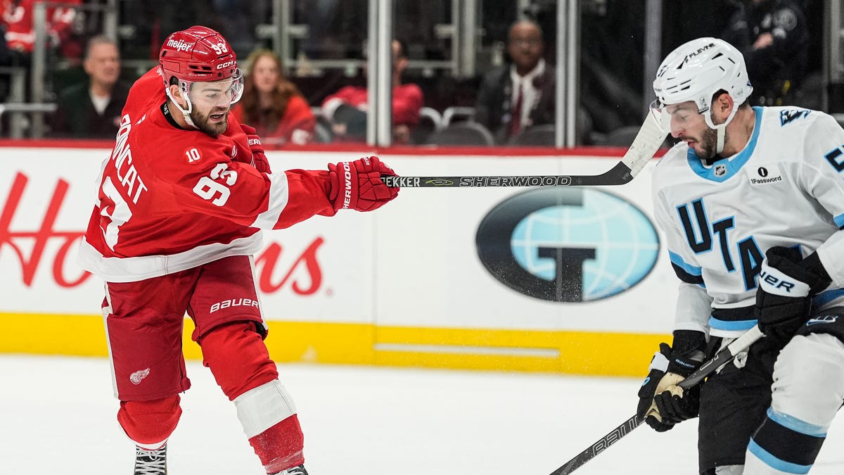 Detroit Red Wings score in loss to Utah Mammoth on national TV