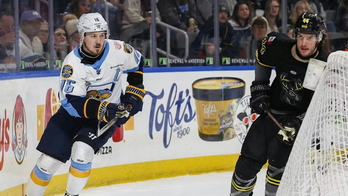 Toledo Walleye players write letter to fans about possible strike