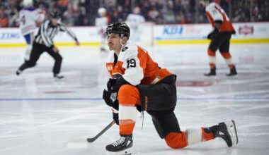 Rick Tocchet defends 'culture' behind faith in fourth line