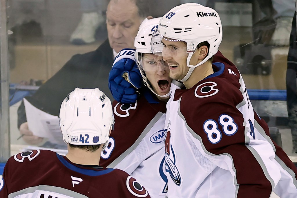 Colorado Avalanche defeat New York Rangers, 3-2 in overtime