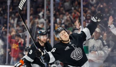 Kings hammer Blackhawks with 6-goal outburst – Orange County Register