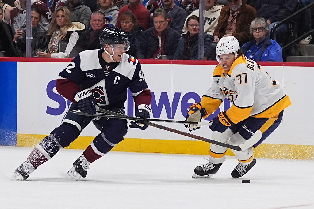 ‘Exactly what we want’: Avalanche openly chase home-ice advantage after win over Predators, 4-2