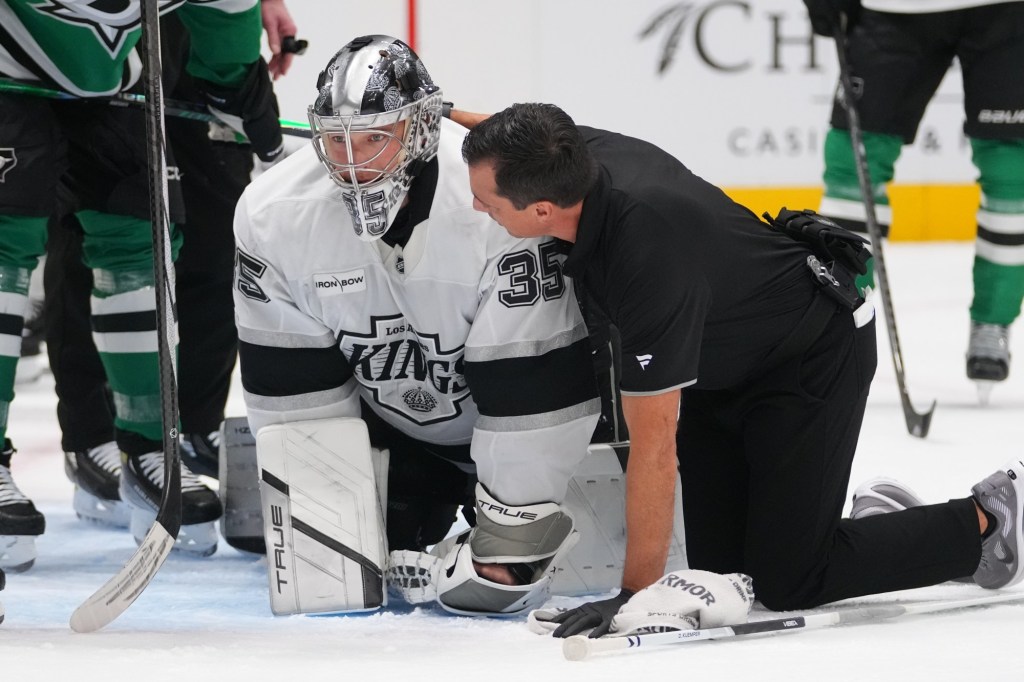 Kings lose Darcy Kuemper and scoring slump continues against Stars – Orange County Register