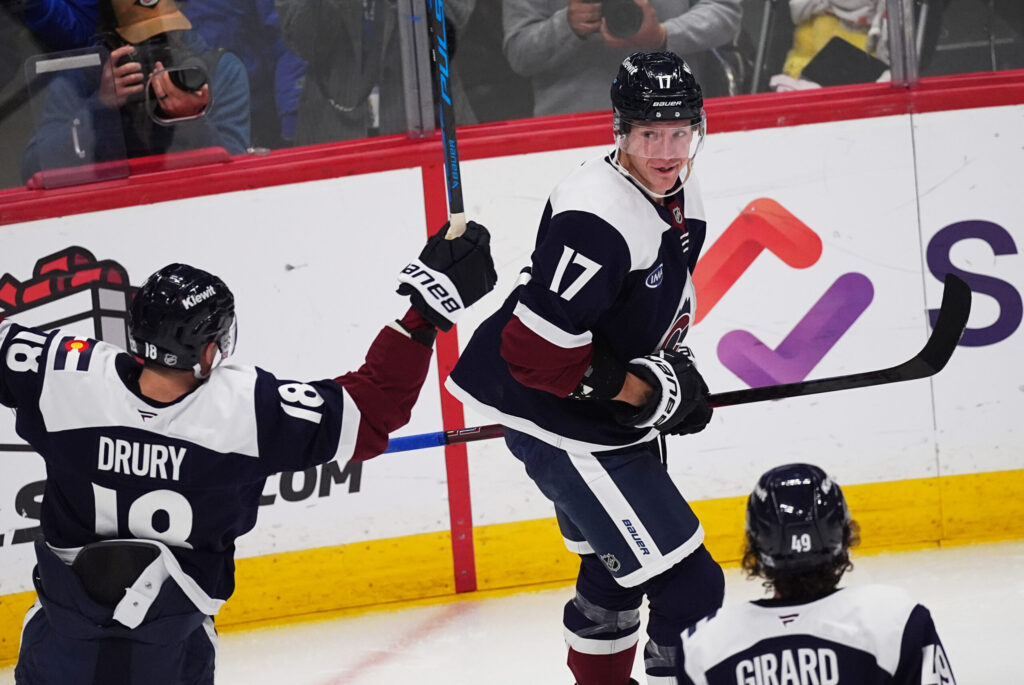 'Confident' Parker Kelly nears career high in goals as Avalanche depth sinks Jets, 3-2