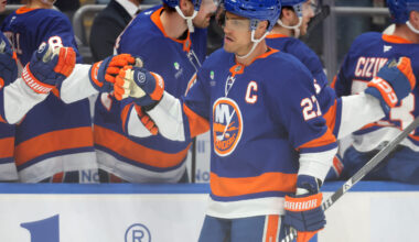 Islanders Score 3 Goals in First Period to Take Down Ducks 5-2 - The Hockey Writers - New York Islanders