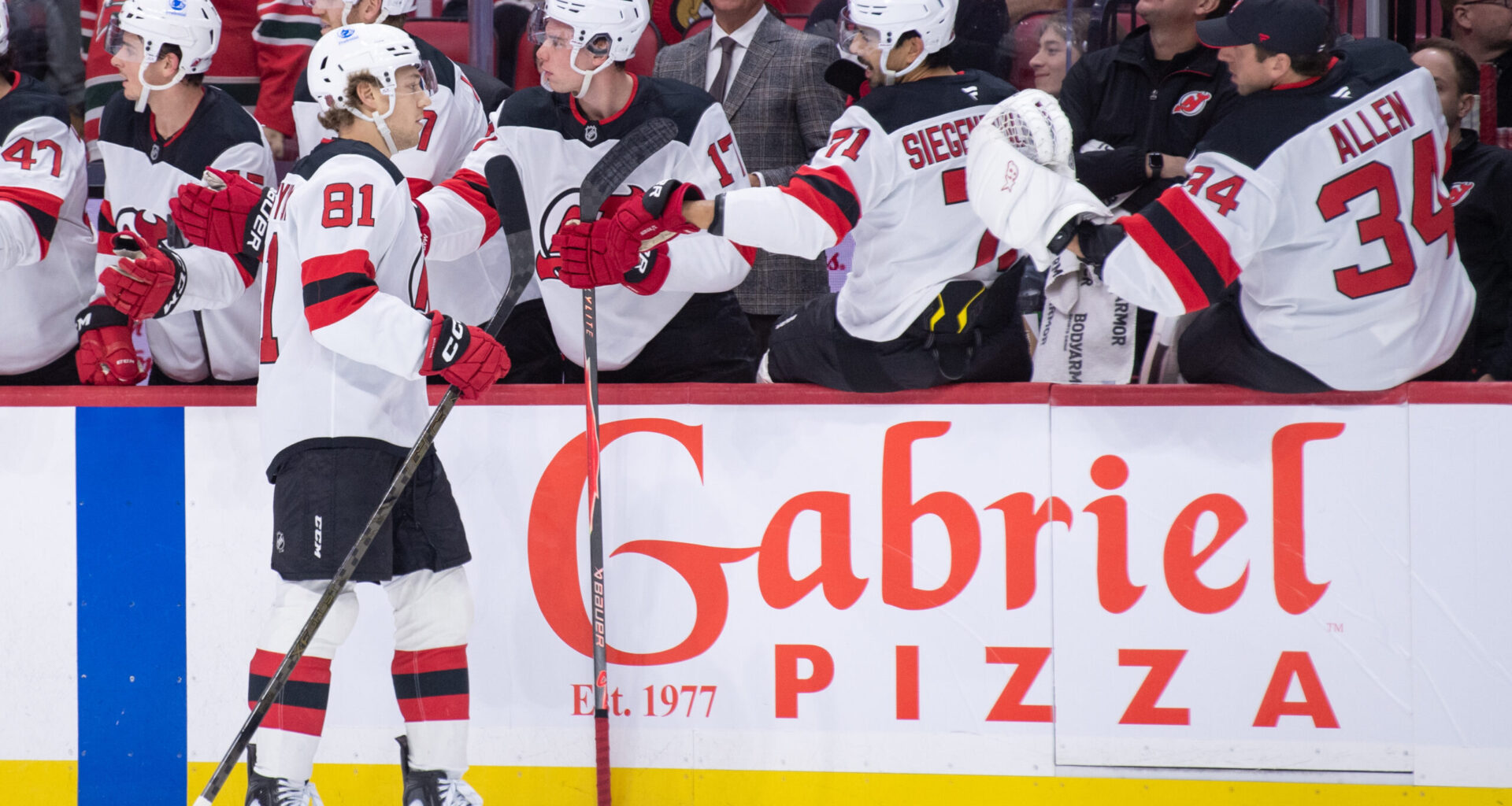 3 Takeaways from Devils' Gutsy Streak-Snapping 4-3 Victory in Ottawa - The Hockey Writers - New Jersey Devils