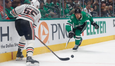 Blackhawks Snap Six-Game Skid with 4-3 Shootout Win Over Stars