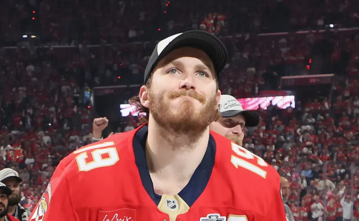 NY Rangers hear revealing update by Panthers on Matthew Tkachuk's status for 2026 Winter Classic