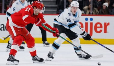 Detroit Red Wings fall to Utah, remain atop Atlantic Division