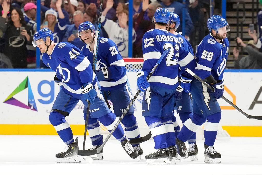 Raddysh has goal, 2 assists to reach 100 career points as Lightning beat Blues 4-1 – Orlando Sentinel