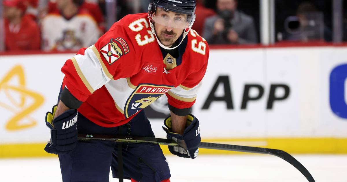 Brad Marchand is sticking up for the Toronto Maple Leafs again