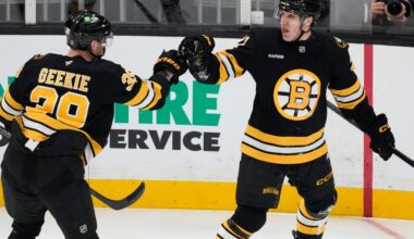 Bruins get back on track with 5-2 win over Blues