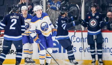 1st & 4th lines each score twice as Winnipeg Jets down Sabres 4-1 - Winnipeg