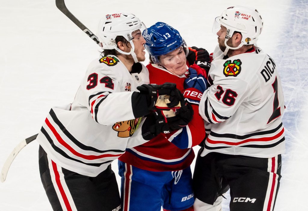 Chicago Blackhawks lose to Montreal Canadiens 4-1