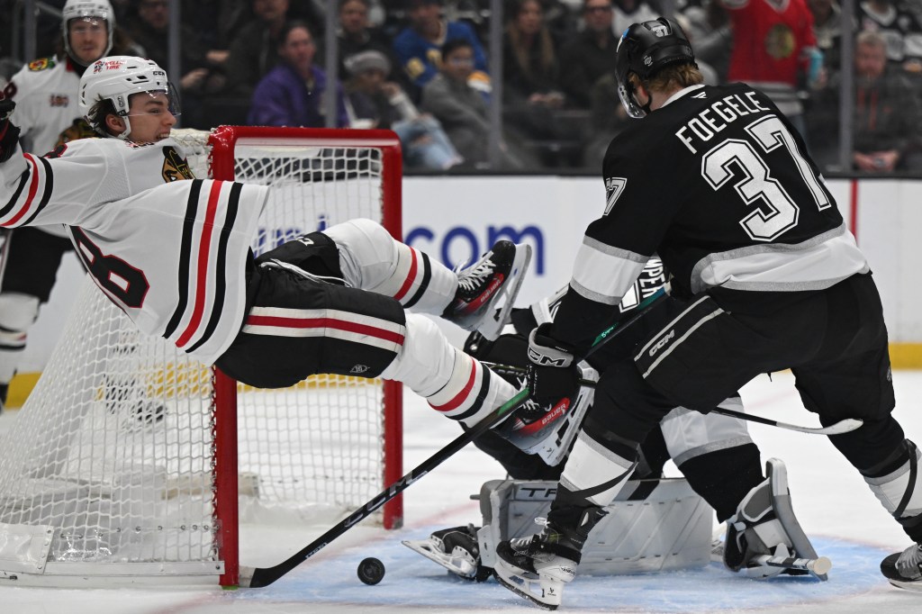 Connor Bedard scores in 2-1 win over LA Kings