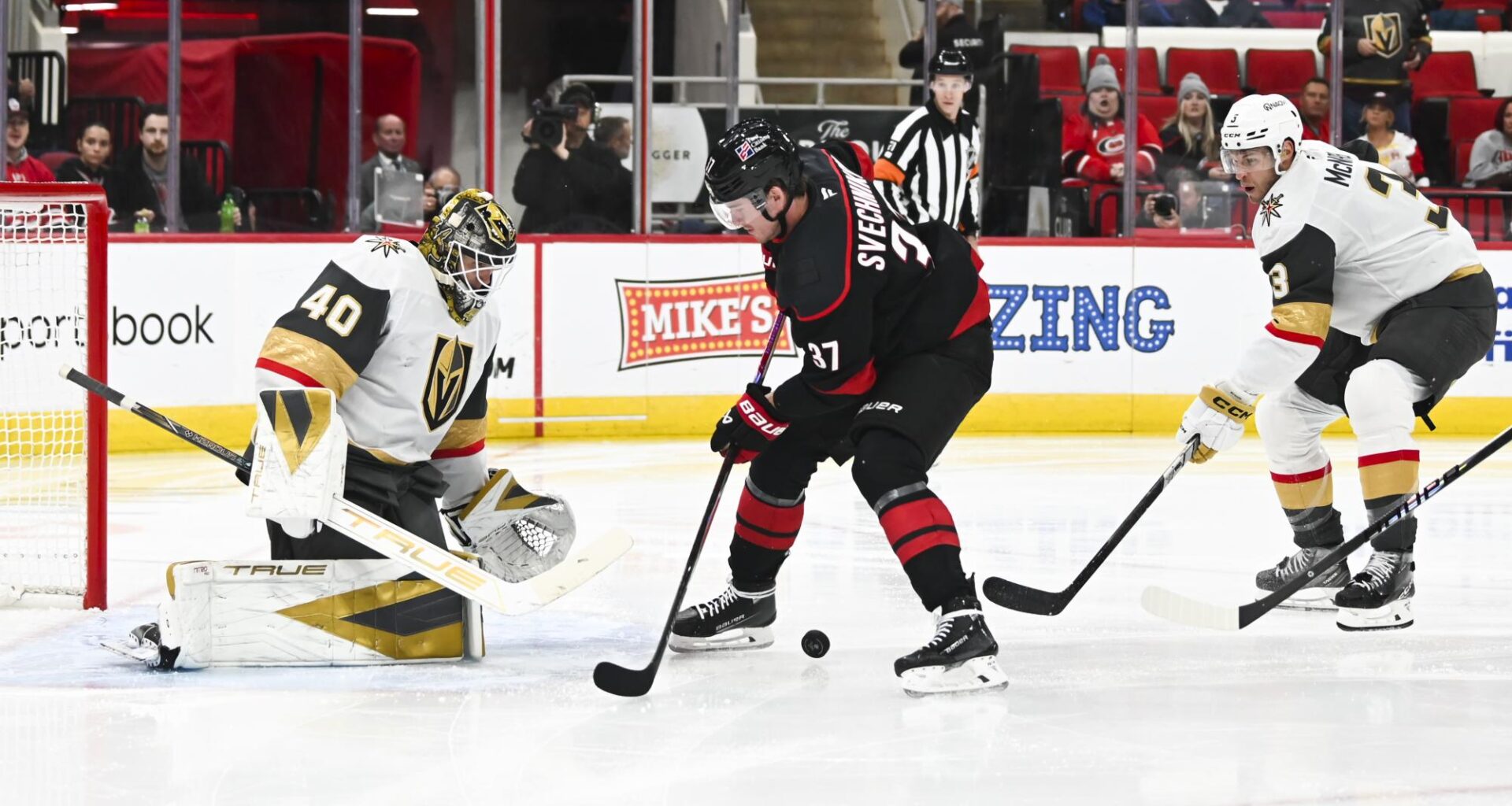 Hurricanes lose third-consecutive game after holding 2-0 lead – Technician