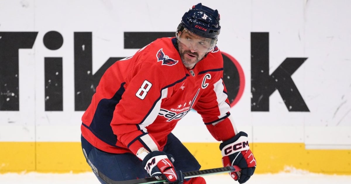 Tom Wilson scores twice as Washington Capitals beat New York Islanders for fourth straight win